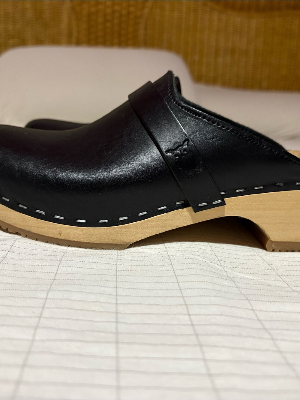 Sandgrens Black Slip-On Leather Clogs - Picture 3 of 3